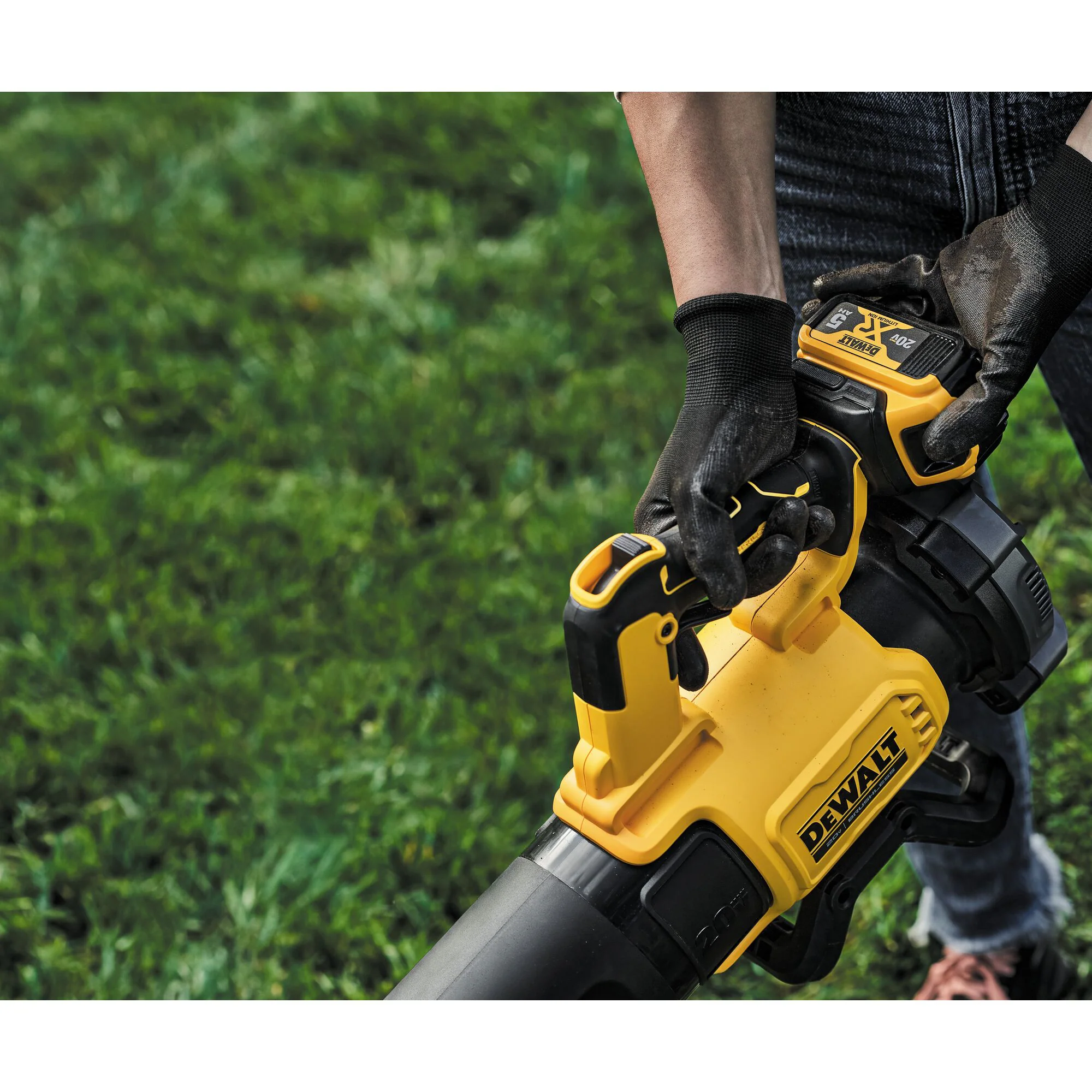 DEWALT 20V MAX* XR® Brushless Cordless Handheld Blower Kit - Image 5